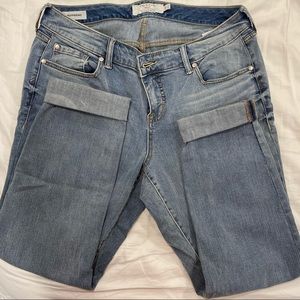 Cropped jeans never worn